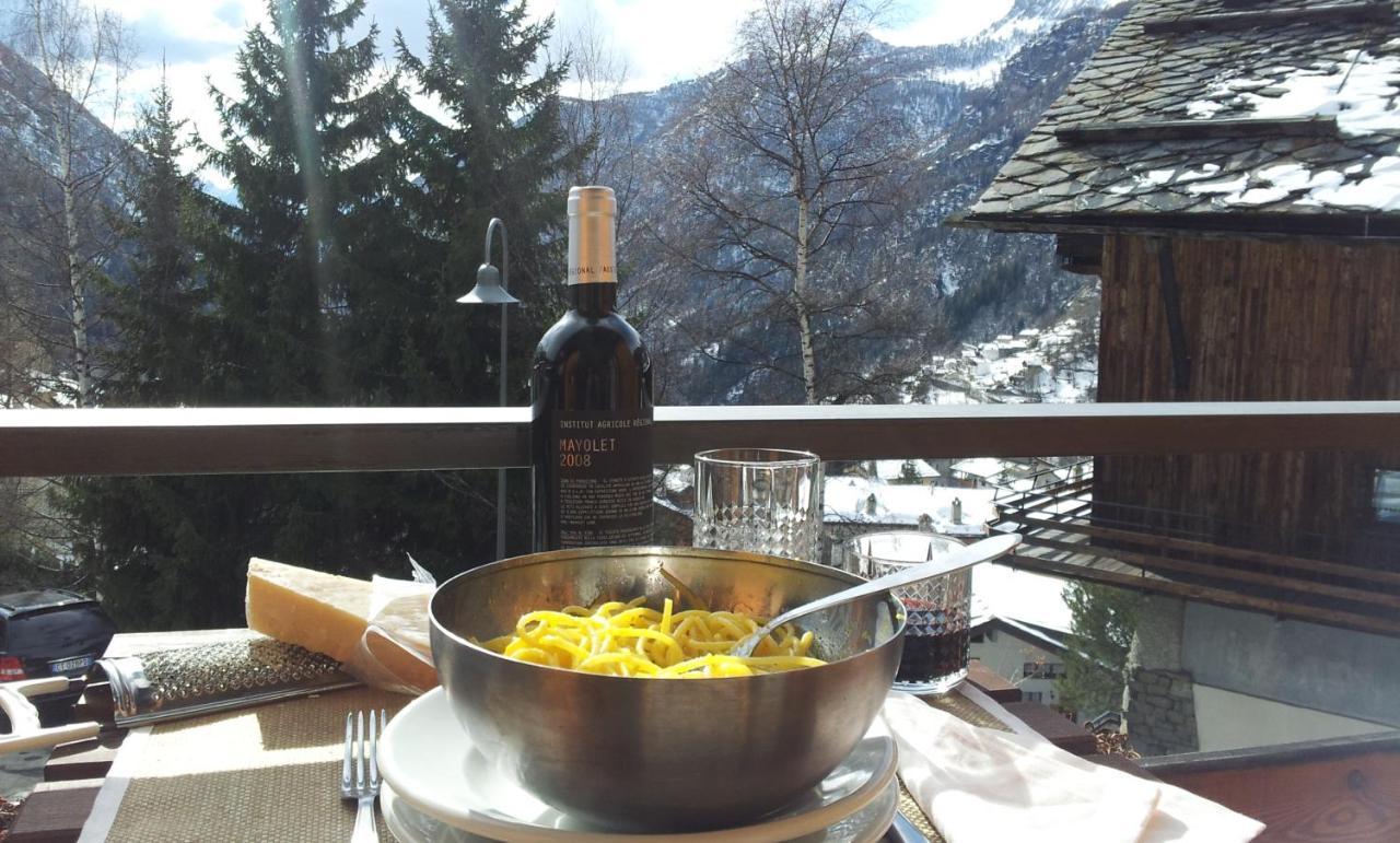 Apartamento Cervinia-Valt Sport & Relax House Valtournenche Exterior foto